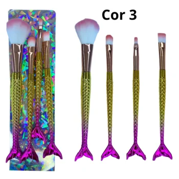 Foto do Kit De Pincel Sereia com 4 peças incluindo pincel de blush e sombra.